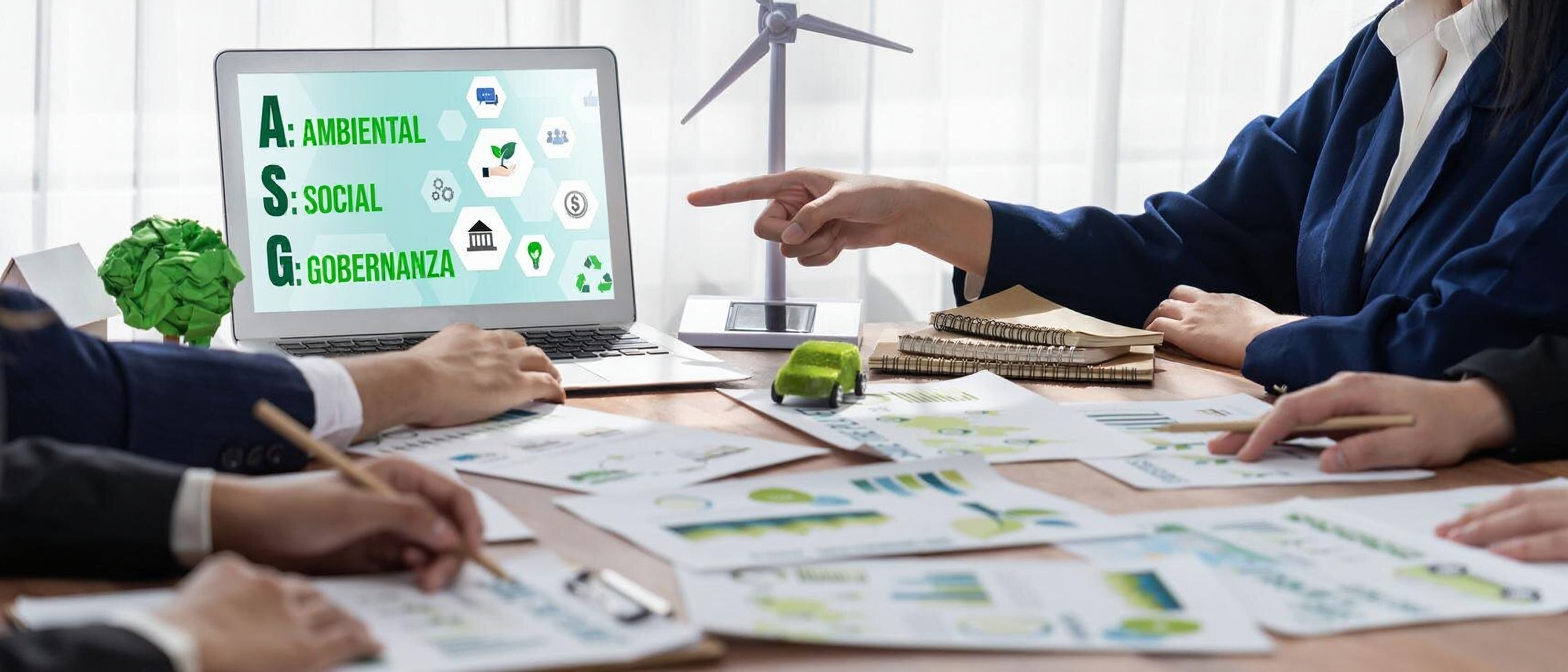 freepik__assistant__14596